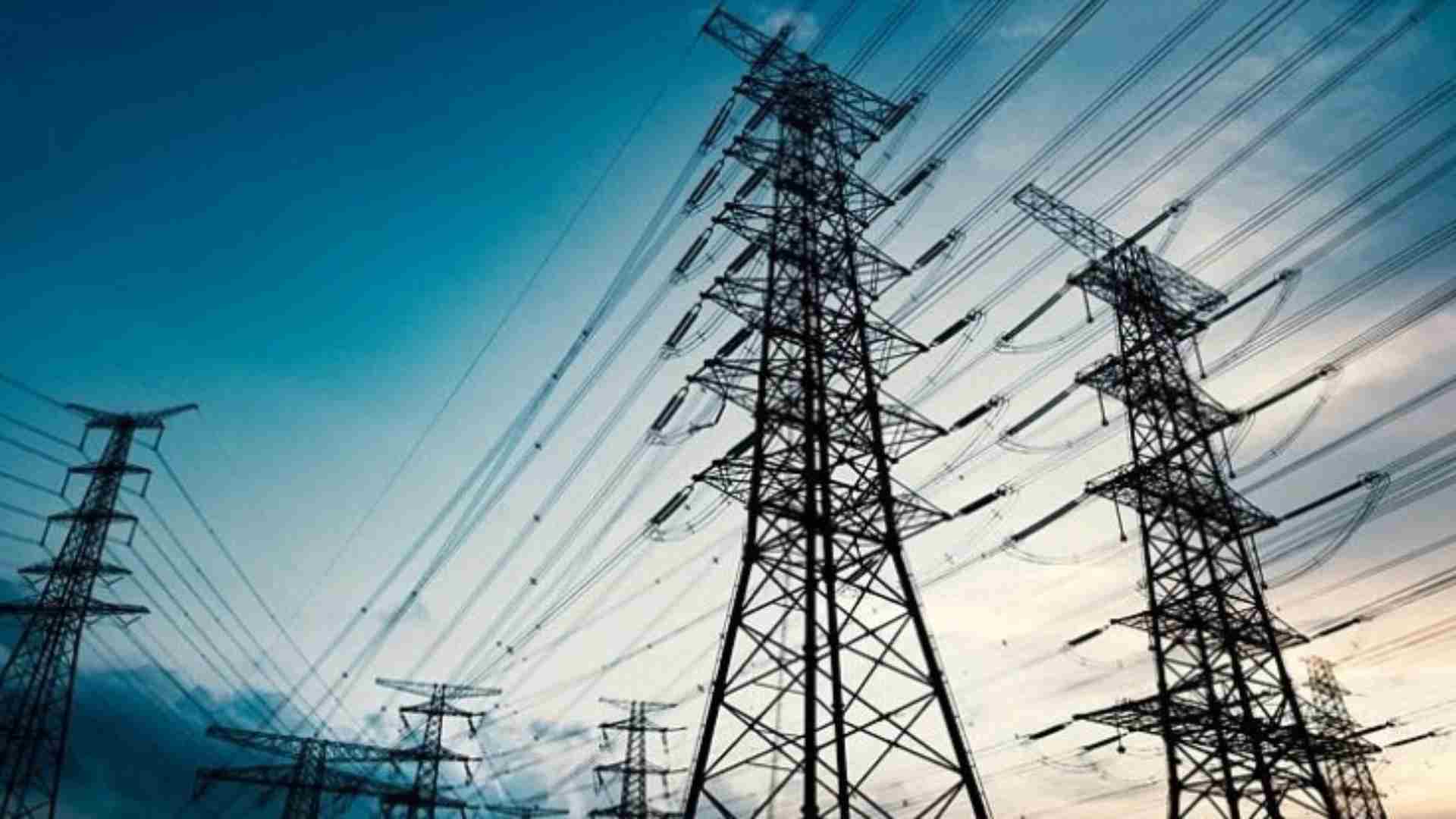 Instructions to take precautions regarding electrical hazards