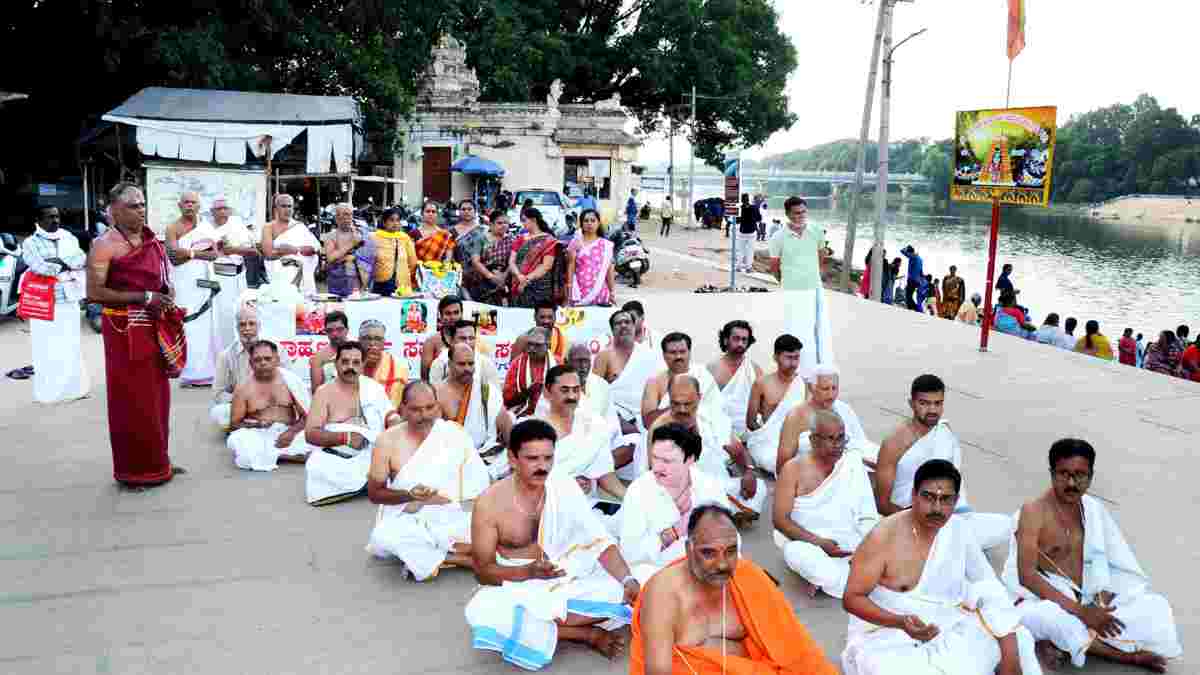 protest janivara case cet