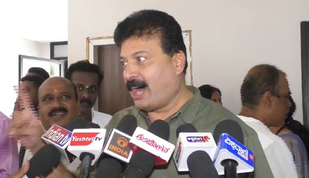 M G Mahesh Reaction On KPCC spokesperson M Lakshman Statement