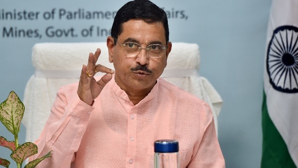 ಕೇಂದ್ರ ಸಚಿವ ಪ್ರಹ್ಲಾದ್‌ ಜೋಶಿ