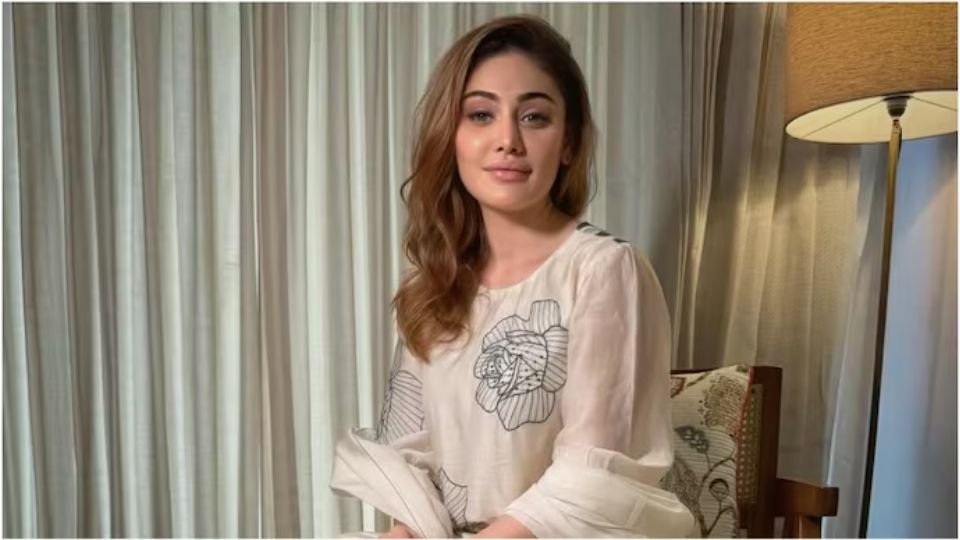 Renowned Actress Shefali Jariwala Passes Away Due to Heart Attack