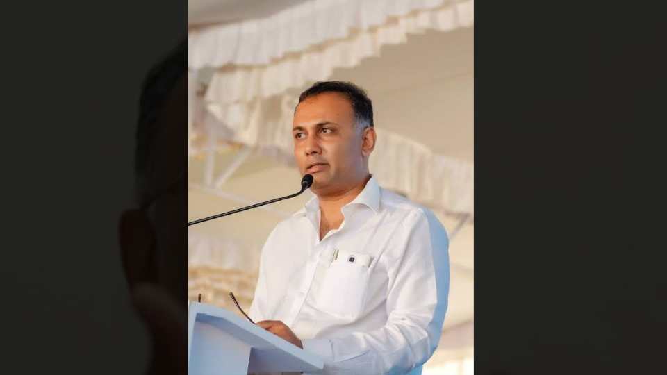 dinesh gundurao