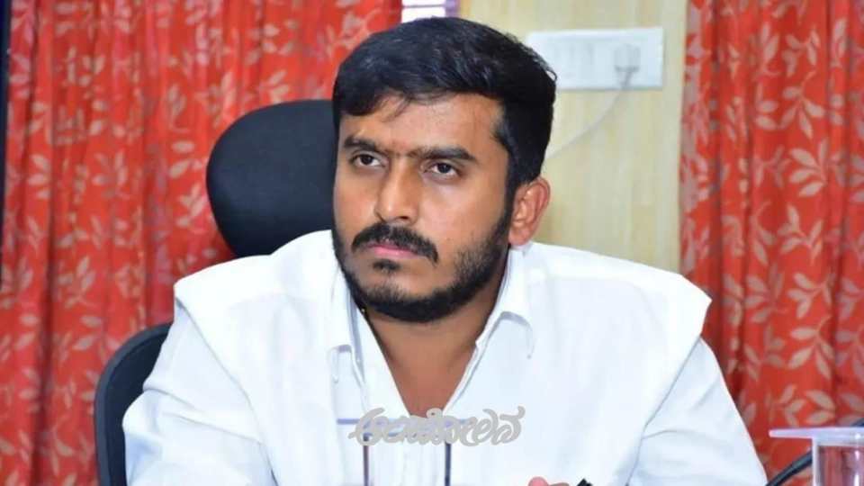 g t devegowda sad about congress party issue said G D Harish Gowda