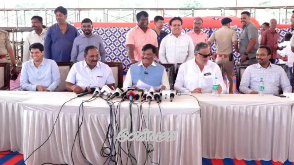 H C Mahadevappa spoke on sadhana samavesha 19th july mysore