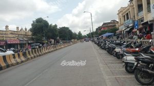 ಸಯ್ಯಾಜಿರಾವ್ ರಸ್ತೆಯಲ್ಲಿ ಮೆರವಣಿಗೆ ದೃಶ್ಯ ಕಂಡದ್ದು ಹೀಗೆ..