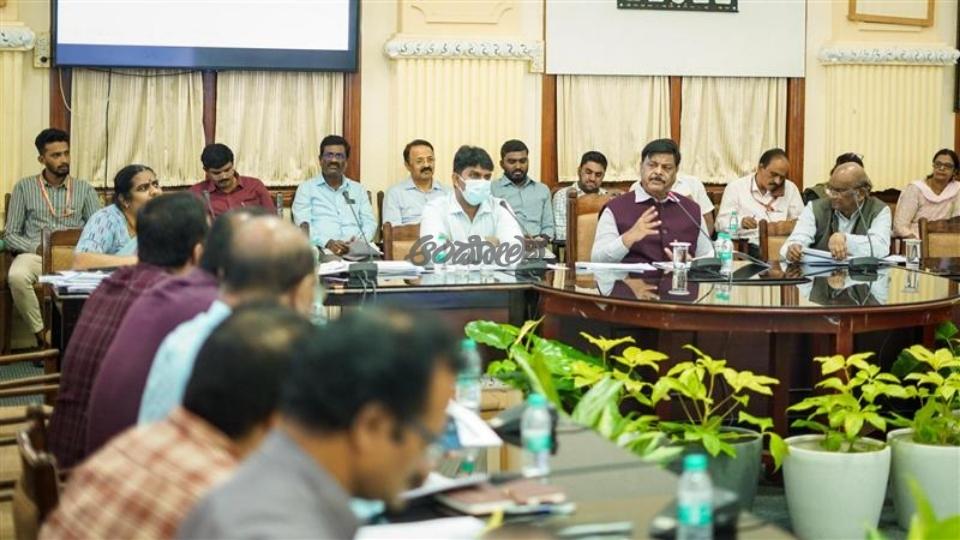 Minister Mahadevappa Warns Officials: Lack of Effectiveness in Scheduled Caste Schemes