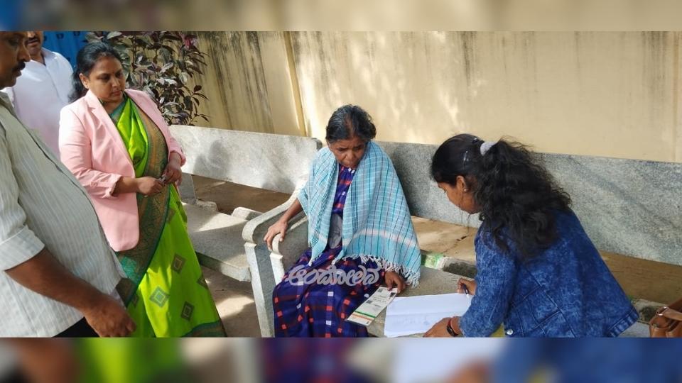 Judge Settles Case by Visiting Litigants Directly; Draws Widespread Public Appreciation