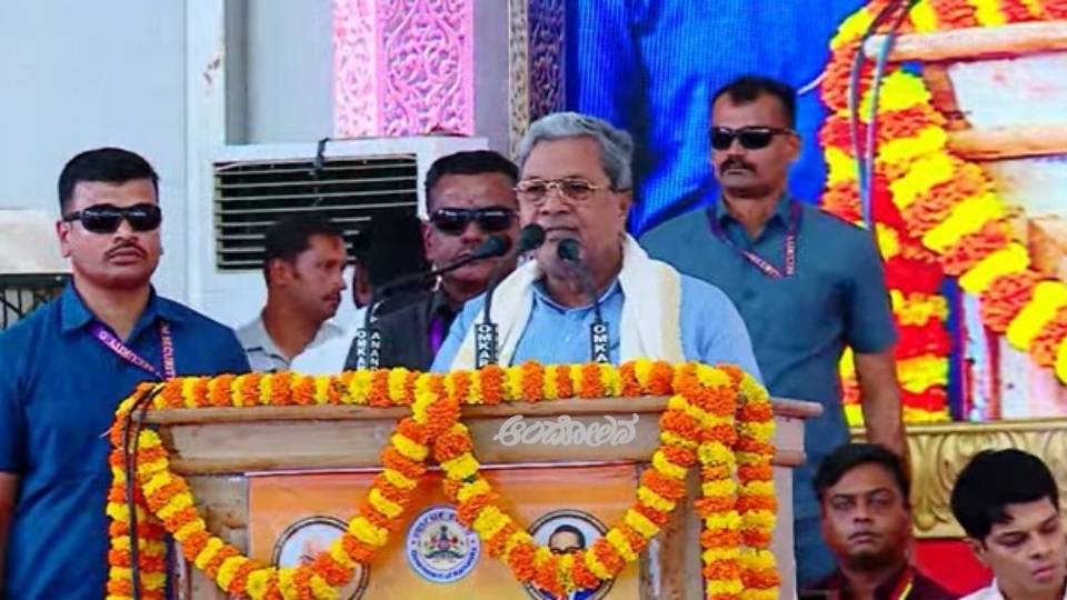 BJP leaders are mere critics: