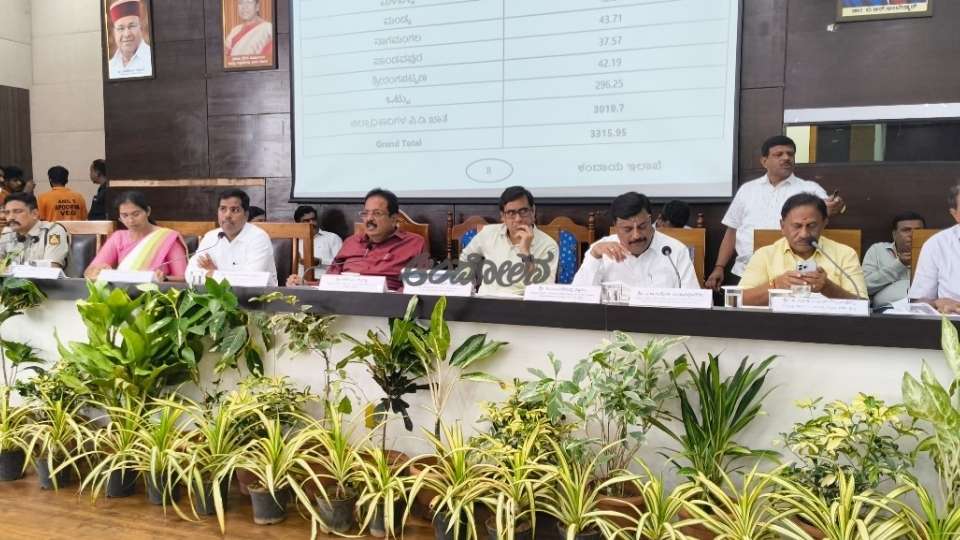 Fill the lakes in the farthest parts of the district with water: Minister N. Cheluvarayaswamy.