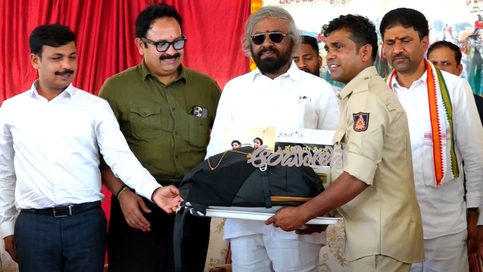 dasara eshwar khandre