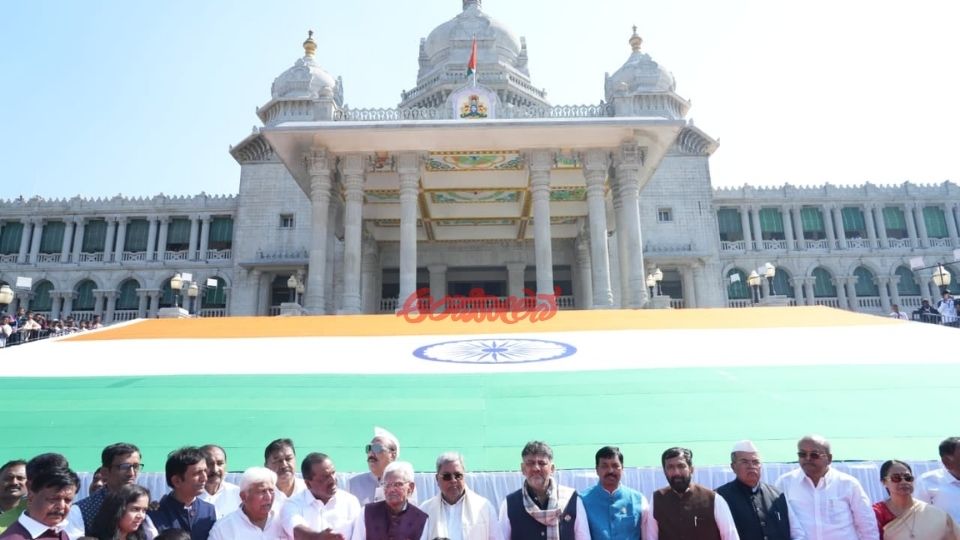 CM unveils world's 2nd largest Khadi national flag
